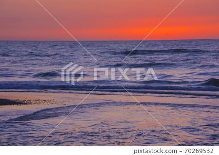 Fukiage beach at dusk 70269532