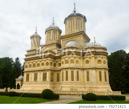 Cathedral in Curtea de Arges 70271421