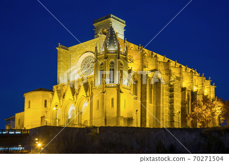 Basilica of Santa Maria de la Seu in Manresa 70271504
