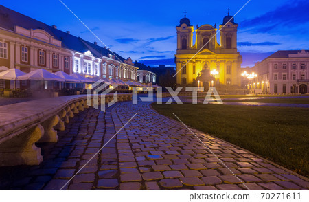 Roman Catholic Dome on Unirii Square, Timisoara Roman Catholic Dome on Unirii Square, Timisoara 70271611