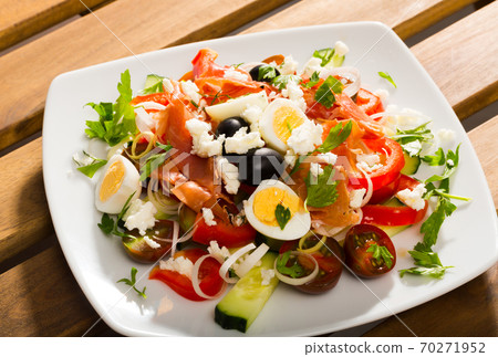 Bulgarian Shepherds salad 70271952
