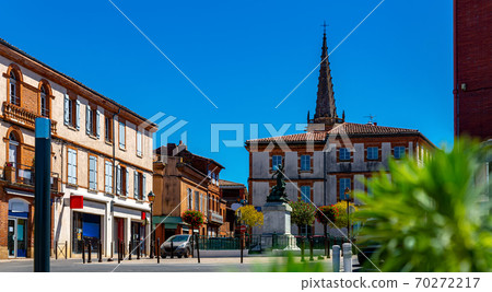 Picturesque streets of the old city Muret on sunny summer day 70272217