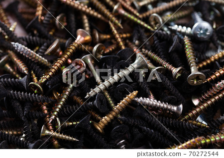 Closeup of different screws Closeup of different screws 70272544