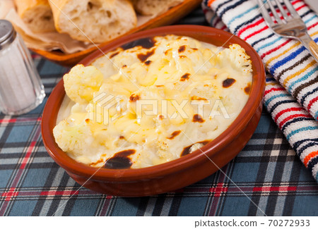 Cauliflower and cheese casserole 70272933