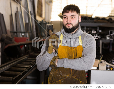 Locksmith in workshop Locksmith in workshop 70280729