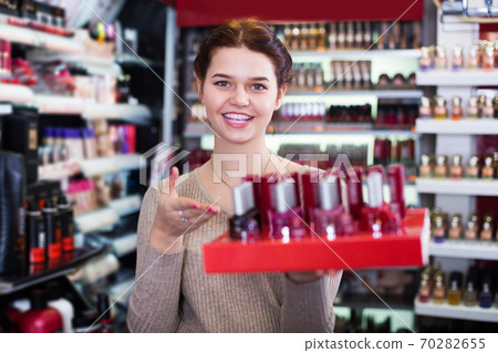 Seller demonstrating assortment 70282655