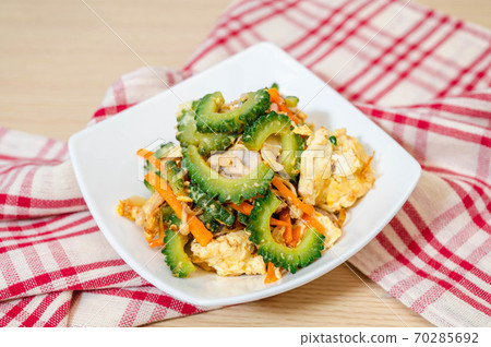 沖繩美食戈雅尚普魯 70285692
