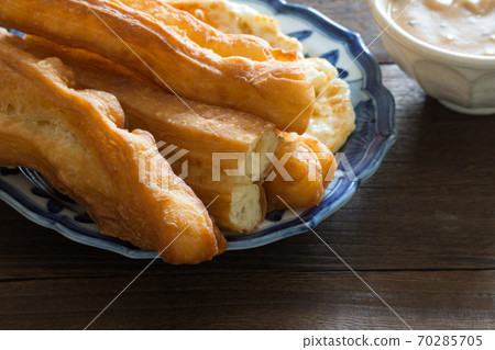 中式炸麵包早餐 中式炸麵包早餐 70285705