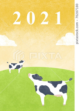 牛站在牧場上的新年賀卡插圖 牛站在牧場上的新年賀卡插圖 70287180