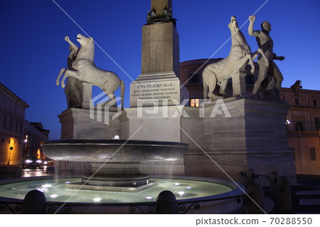 Piazza del Quirinale, the statues had decorated the entrance of the Baths of Constantine and the obelisk had stood on the Mausoleum of Augustus. Piazza del Quirinale, the statues had decorated the entrance of the Baths of Constantine and the obelisk had stood on the Mausoleum of Augustus. 70288550
