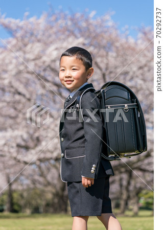 小學入口 70292737