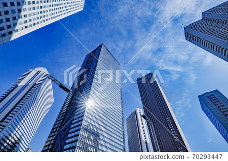 High-rise building group in Shinjuku and blue sky 70293447