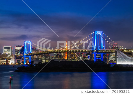 彩虹橋醫務工作者支持點亮（藍色） 70295231