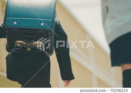 primary school student, schoolchild, schooler 70296224