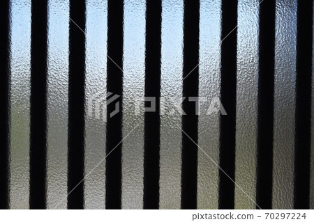 Ground glass 70297224