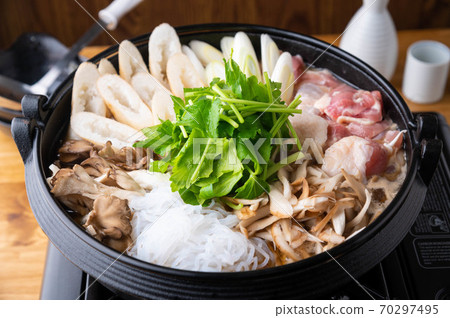 Kiritanpo Nabe japanese Akita style rice cake in chicken hot pot 70297495
