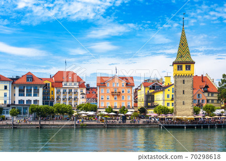 Lindau town in Bavaria, Germany. Colorful houses on coast of Lake Constance (Bodensee) in summer. 70298618