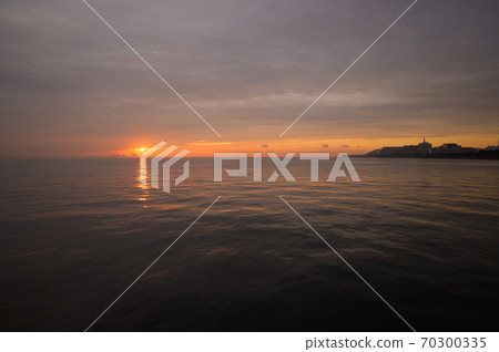 Sunrise of the sea near Ichikawa Shiohama 70300335
