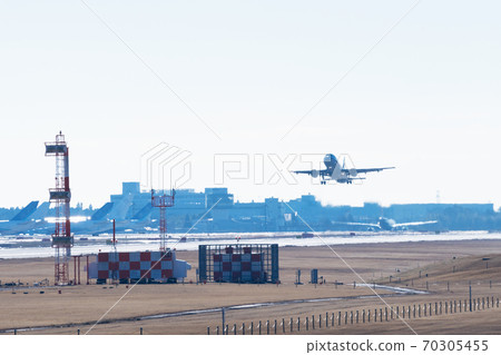 起飛飛機 70305455
