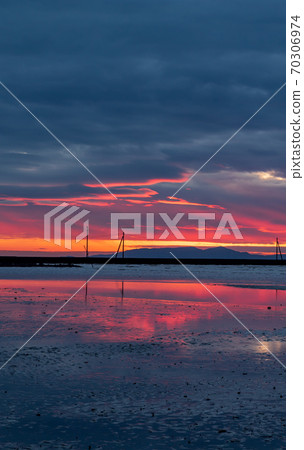 Sunset scenery of Mikoshi Coast, which was selected as one of the 100 best sunsets in the Ariake Sea in Kumamoto Prefecture Sunset scenery of Mikoshi Coast, which was selected as one of the 100 best sunsets in the Ariake Sea in Kumamoto Prefecture 70306974
