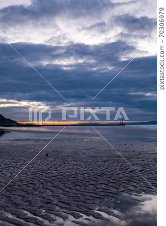 Sunset scenery of Mikoshi Coast, which was selected as one of the 100 best sunsets in the Ariake Sea in Kumamoto Prefecture 70306979