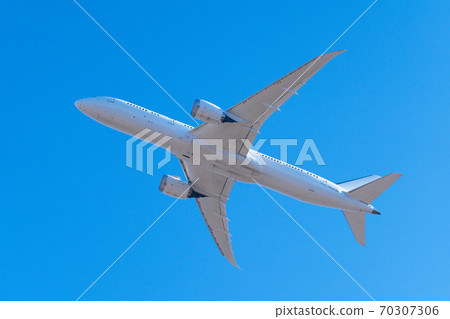 一架飛機 70307306