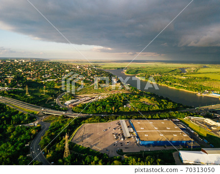 spring city located on banks of river - Stock Photo [70313050] - PIXTA