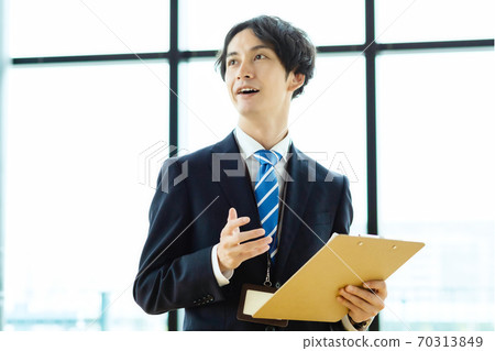 顧問男照片素材 顧問男照片素材 70313849