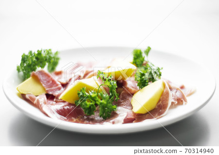 jamon serrano parma prosciutto style smoked ham with mango fruit 70314940