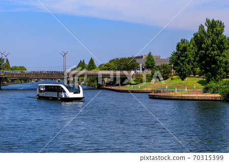 Toyama / Summer Toiwa Canal and Pleasure Boat Toyama / Summer Toiwa Canal and Pleasure Boat 70315399