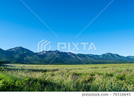 Shirogane model ranch Tokachidake mountain range Biei 70316645