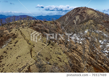 Mt. Hiru seen from the vicinity of Tanzawa and Fudonomine 70317489