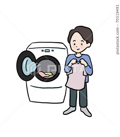 男子用滾筒式洗衣機清洗 男子用滾筒式洗衣機清洗 70319491