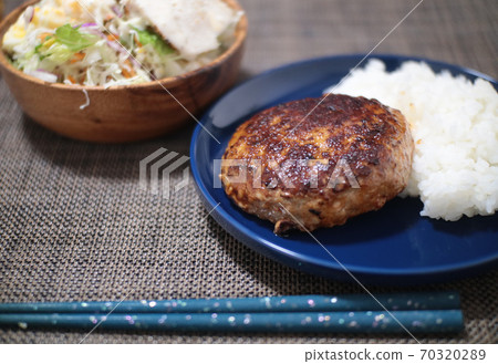 hamburger hamburger 70320289