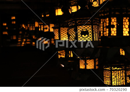 Kasuga Taisha main shrine Fujinami noya lantern 70320290