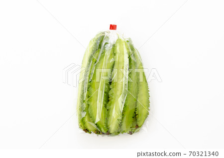 Winged bean (Urizumi bean) in a bag 70321340