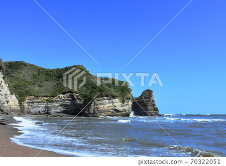 Koura Beach (Onjuku Town, Isumi District, Chiba Prefecture) A private beach after passing through the tunnel 70322051