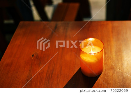Lights that decorate the open terrace seats in winter Lights that decorate the open terrace seats in winter 70322069