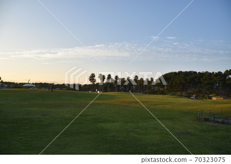 黃昏時，Tsu堂海欣公園在秋天 70323075