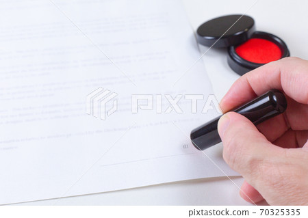 Scene to seal a contract etc. Scene to seal a contract etc. 70325335