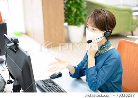 Young woman heading to the webcam 70326287