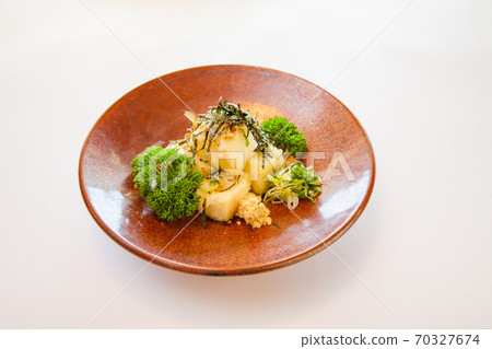 [切出的單個圖像]炸豆腐 70327674