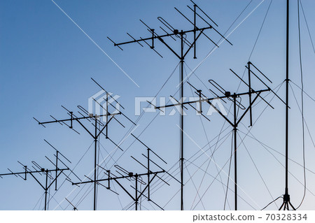 眾多家庭電視廣播接收天線 70328334