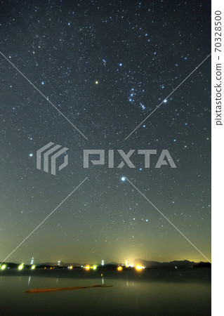 Starscape photo Orion shining in the sky in Setouchi 70328500