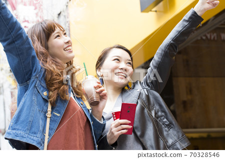 Woman going out to play Woman going out to play 70328546