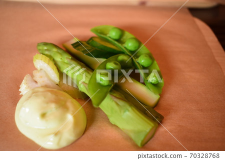 Green vegetables Green vegetables 70328768