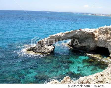 Cyprus_Aya Napa_Underwater Cave 70329690