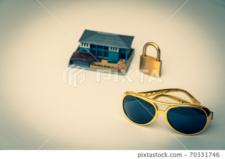 Image material Crime burglary robbery crime prevention Image material Crime burglary robbery crime prevention 70331746