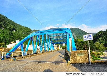 岐阜縣奧飛H溫泉橋,蒲田河上的洞爺橋 岐阜縣奧飛H溫泉橋,蒲田河上的洞爺橋 70332464