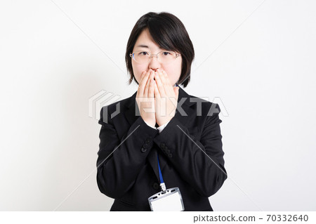 隱藏嘴的女商人 隱藏嘴的女商人 70332640